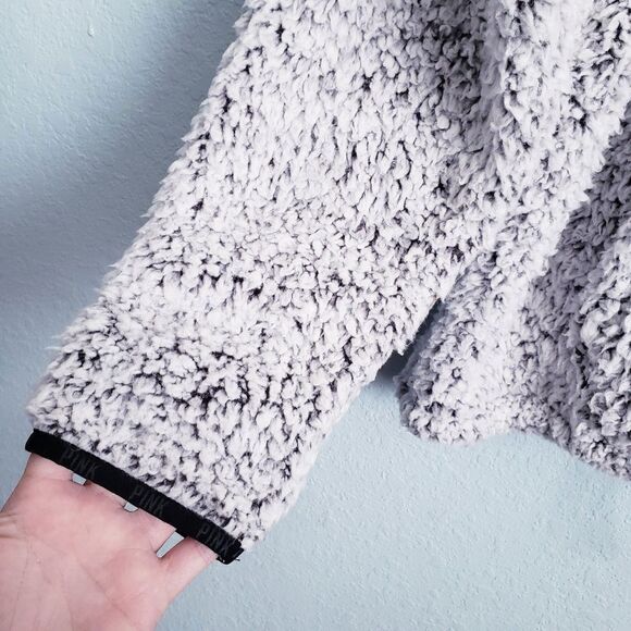 Victoria's Secret Pink Cozy Sherpa Quarter Zip Jacket - Picture 4 of 8